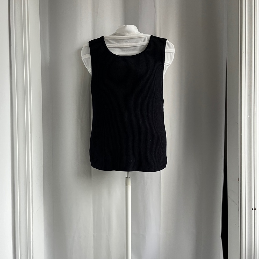 ESCADA Shell, Caviar Knit Tank Top, Ribbed Sleeveless, Black, Size 40 / Medium